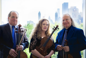 Ronald Thomas, cello; Patricia McCarty, viola; Arturo Delmoni, violin